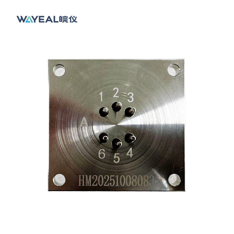 Fonte de íons de óxido de ítrio revestida com irídio para detector de vazamento de hélio com comutação automática